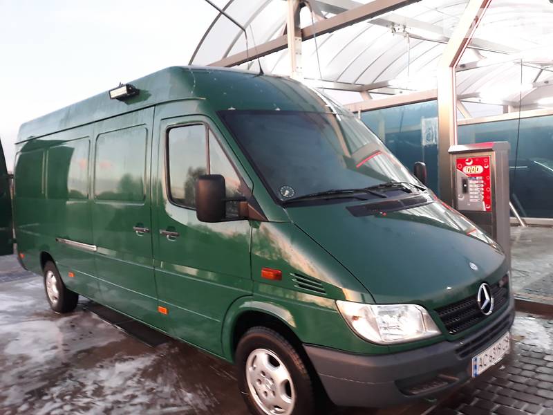 Вантажопасажирський фургон Mercedes-Benz Sprinter 2006 в Рівному