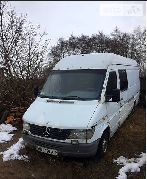 Грузовой фургон Mercedes-Benz Sprinter 1999 в 