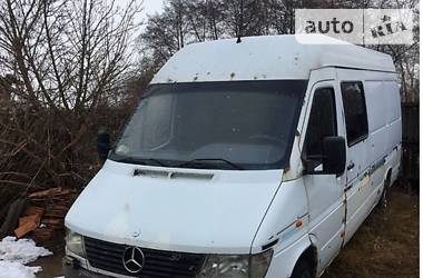 Грузовой фургон Mercedes-Benz Sprinter 1999 в 
