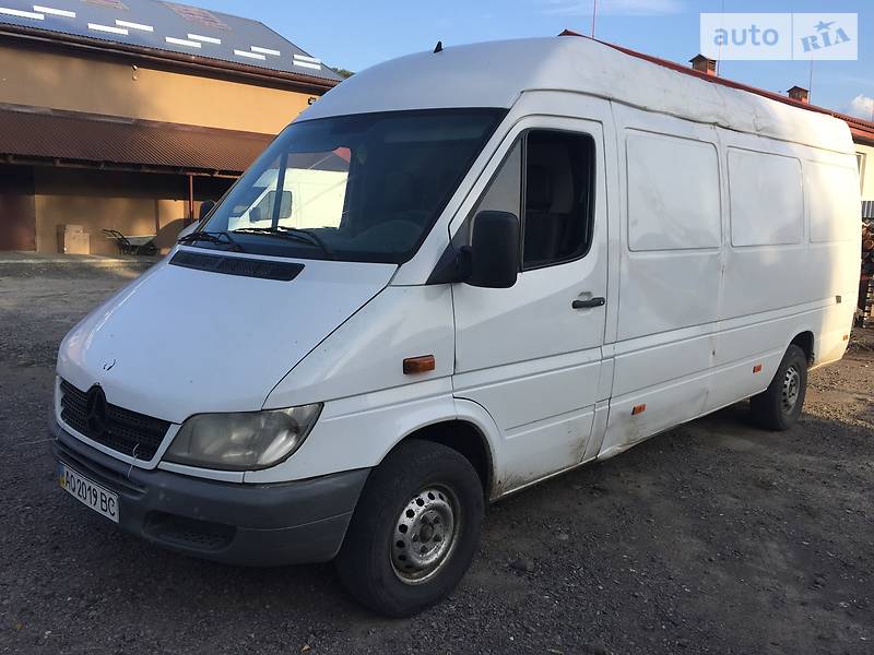 Микроавтобус Mercedes-Benz Sprinter 2006 в Иршаве