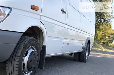 Грузовой фургон Mercedes-Benz Sprinter 2011 в 