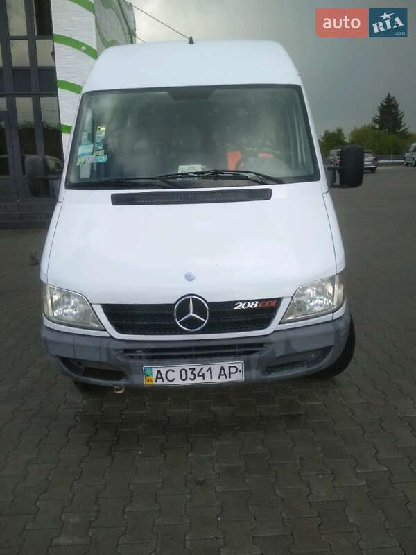 Микроавтобус Mercedes-Benz Sprinter 2003 в Нововолынске
