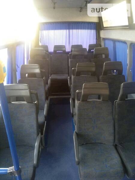 Мікроавтобус Mercedes-Benz Sprinter 2000 в Кривому Розі