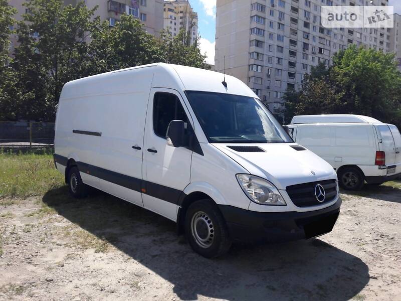 Грузопассажирский фургон Mercedes-Benz Sprinter 2010 в Киеве