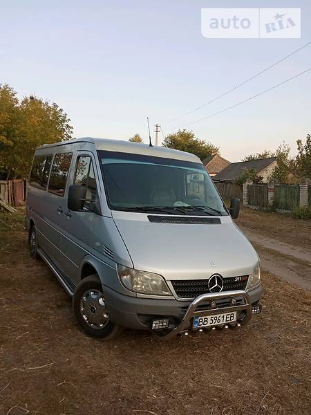 Микроавтобус Mercedes-Benz Sprinter 2005 в Рубежном