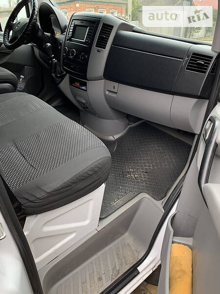 Вантажний фургон Mercedes-Benz Sprinter 2015 в Валках