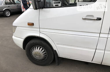 Микроавтобус Mercedes-Benz Sprinter 2001 в Макарове