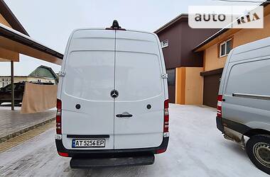 Вантажопасажирський фургон Mercedes-Benz Sprinter 2016 в Івано-Франківську