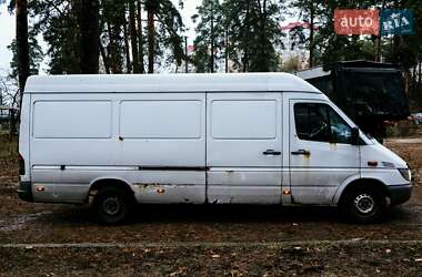 Грузовой фургон Mercedes-Benz Sprinter 2005 в 