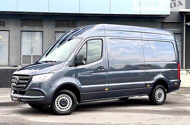 Вантажопасажирський фургон Mercedes-Benz Sprinter 2018 в 