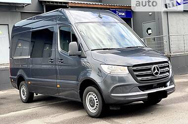 Вантажопасажирський фургон Mercedes-Benz Sprinter 2018 в 