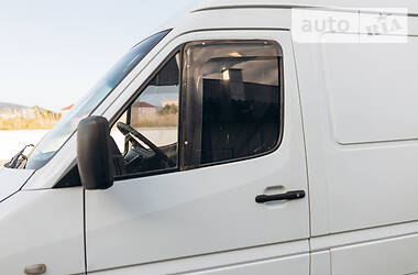 Грузовой фургон Mercedes-Benz Sprinter 1999 в 