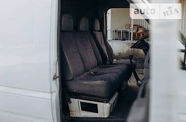 Грузовой фургон Mercedes-Benz Sprinter 1999 в 