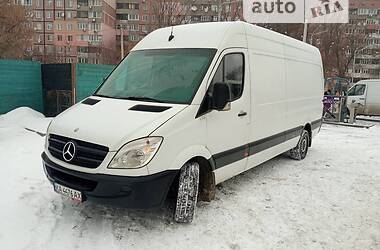 Вантажний фургон Mercedes-Benz Sprinter 2013 в Києві