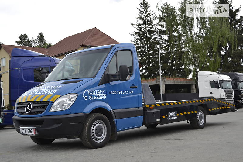 Эвакуатор Mercedes-Benz Sprinter 2013 в Хусте