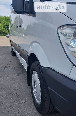 Грузопассажирский фургон Mercedes-Benz Sprinter 2012 в 