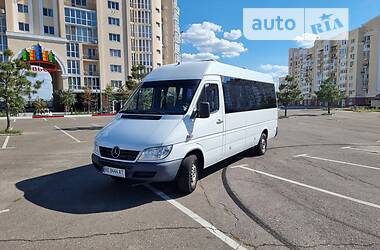 Грузопассажирский фургон Mercedes-Benz Sprinter 2004 в Николаеве
