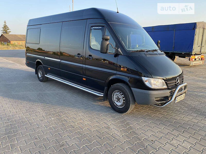 Вантажопасажирський фургон Mercedes-Benz Sprinter 2004 в Хотині