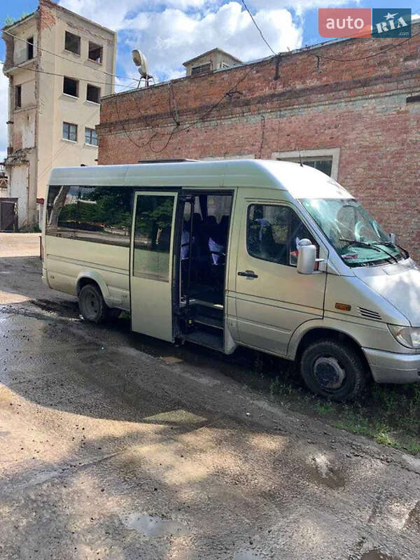 Микроавтобус Mercedes-Benz Sprinter 2004 в Львове фото 7 Микроавтобус Mercedes-Benz Sprinter 2004 в Львове
