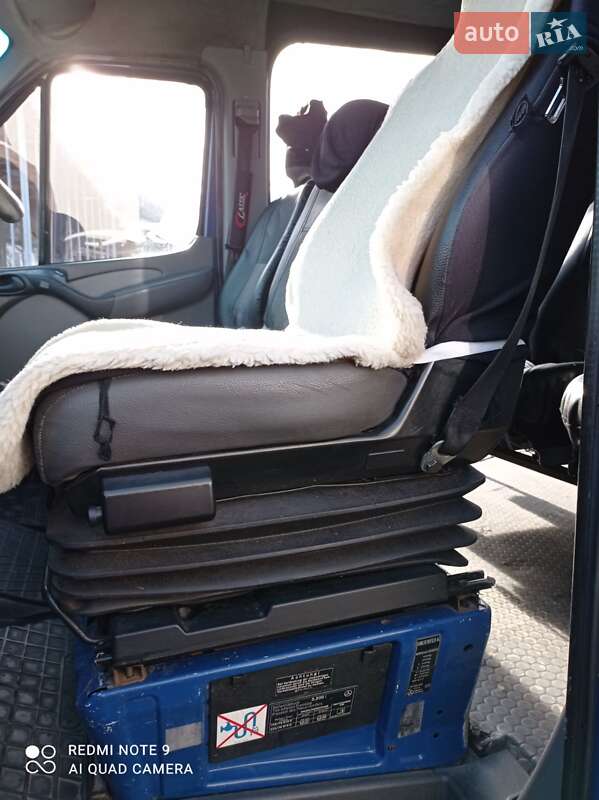 Микроавтобус Mercedes-Benz Sprinter 2006 в Кицмани