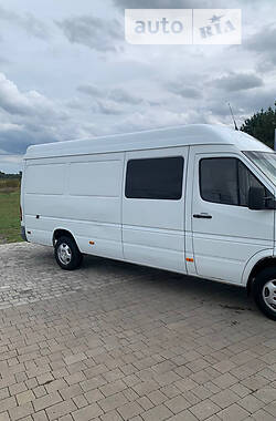 Грузовой фургон Mercedes-Benz Sprinter 2004 в Мостиске