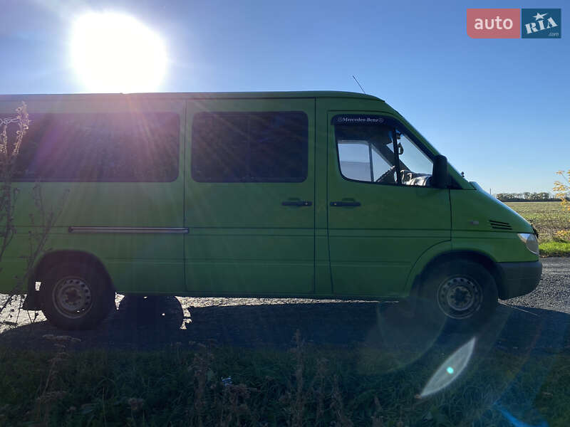 Микроавтобус Mercedes-Benz Sprinter 2006 в Кривом Роге фото 4 Микроавтобус Mercedes-Benz Sprinter 2006 в Кривом Роге