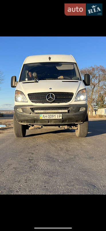 Mercedes-Benz Sprinter 2013
