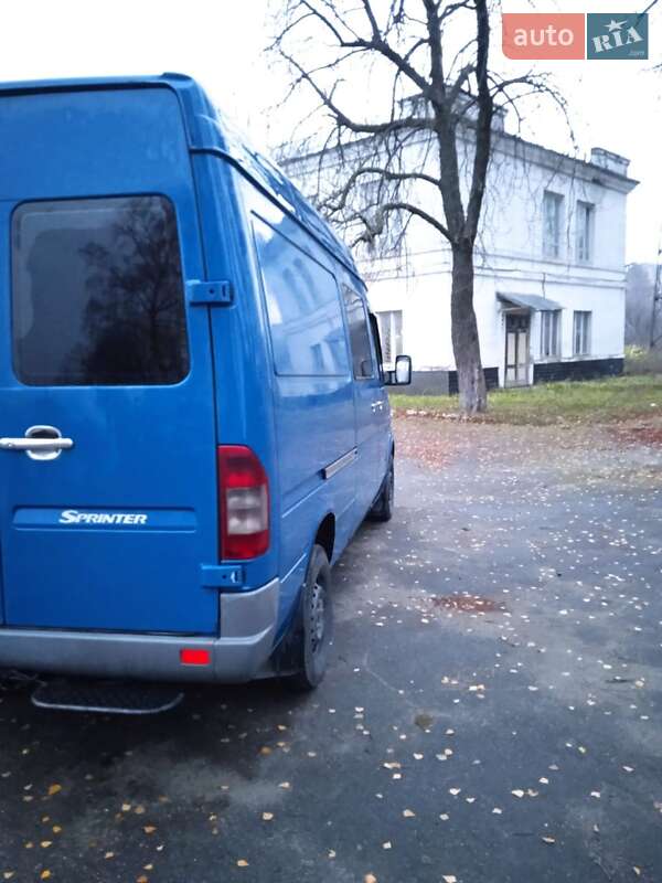 Микроавтобус Mercedes-Benz Sprinter 2006 в Городке