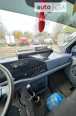 Грузовой фургон Mercedes-Benz Sprinter 1998 в  фото 11 Грузовой фургон Mercedes-Benz Sprinter 1998 в
