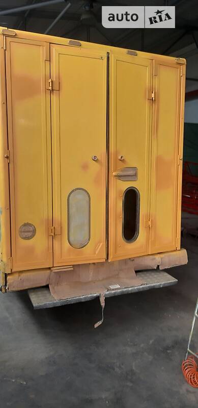 Грузовой фургон Mercedes-Benz Sprinter 2001 в Кременчуге