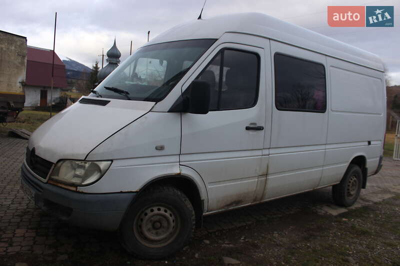 Микроавтобус Mercedes-Benz Sprinter 2001 в Межгорье