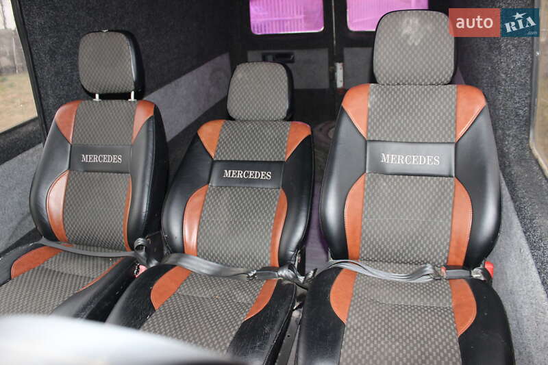 Микроавтобус Mercedes-Benz Sprinter 2001 в Межгорье