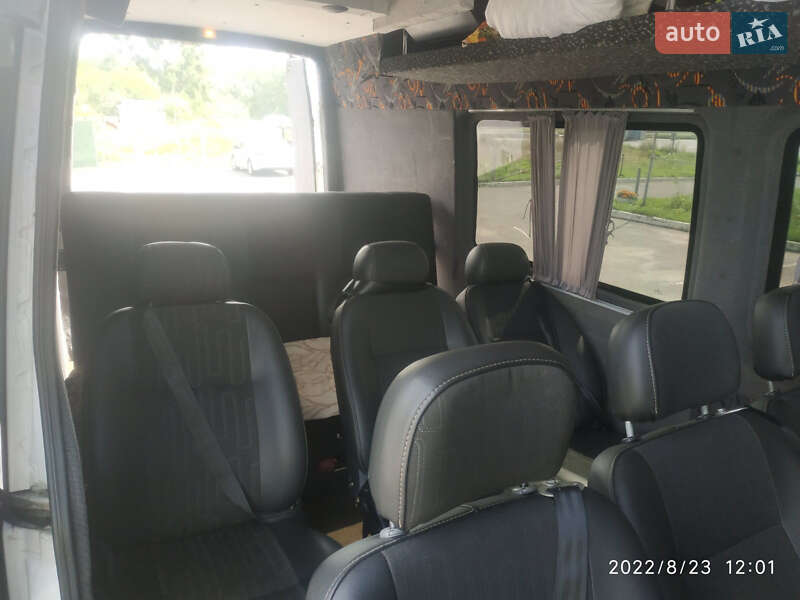 Микроавтобус Mercedes-Benz Sprinter 2006 в Звенигородке
