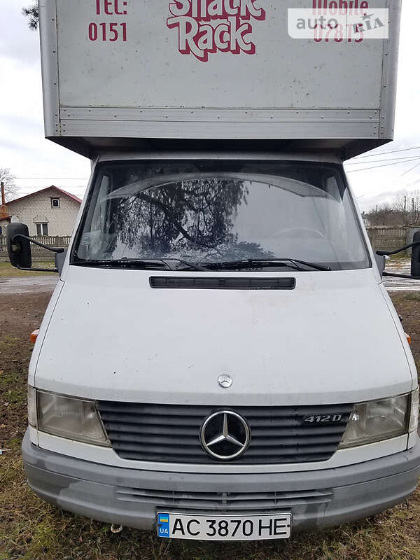 Вантажний фургон Mercedes-Benz Sprinter 1998 в Маневичах