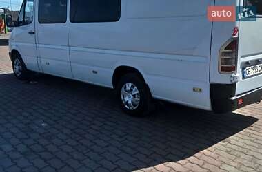 Микроавтобус Mercedes-Benz Sprinter 2001 в  фото 5 Микроавтобус Mercedes-Benz Sprinter 2001 в