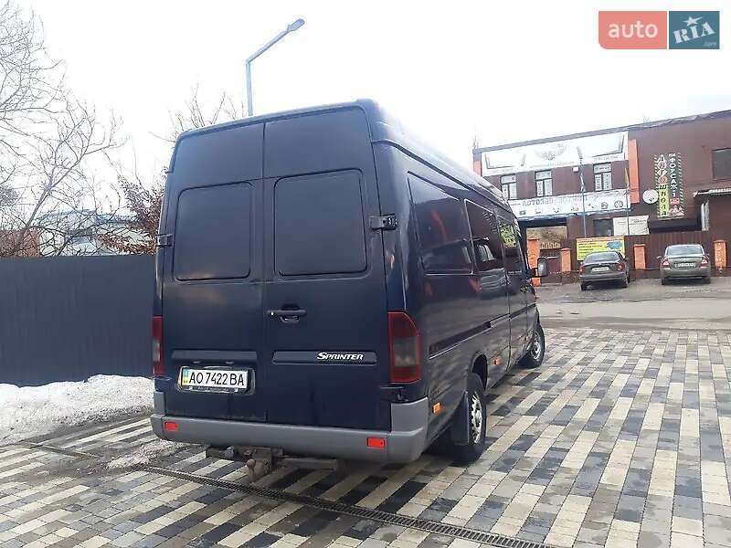 Мікроавтобус Mercedes-Benz Sprinter 2004 в Мукачевому