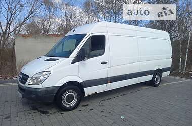 Вантажний фургон Mercedes-Benz Sprinter 2012 в Надвірній