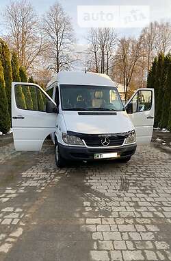 Вантажопасажирський фургон Mercedes-Benz Sprinter 2005 в 