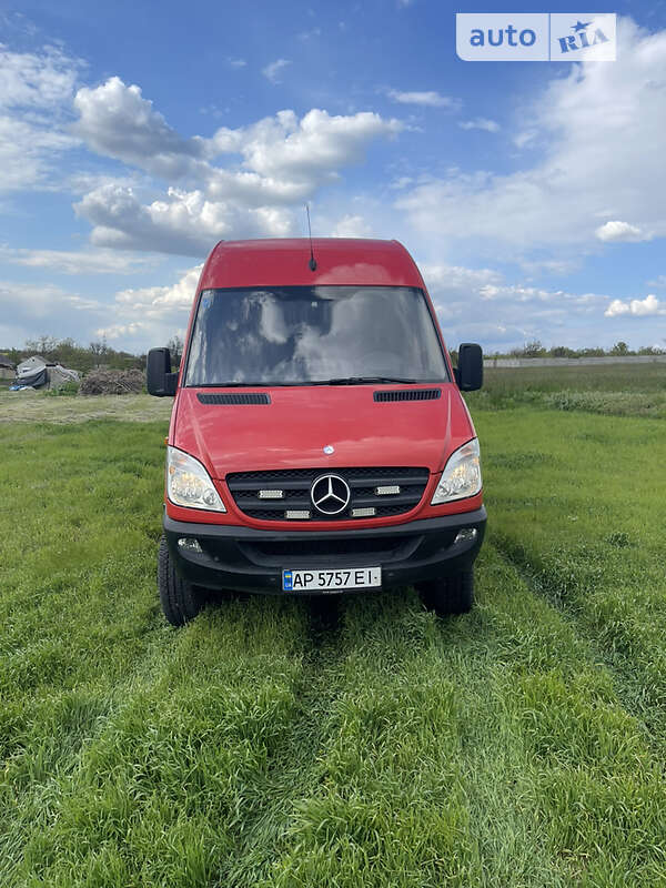 Грузовой фургон Mercedes-Benz Sprinter 2012 в Запорожье