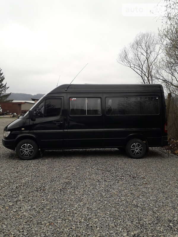 Микроавтобус Mercedes-Benz Sprinter 1998 в Иршаве