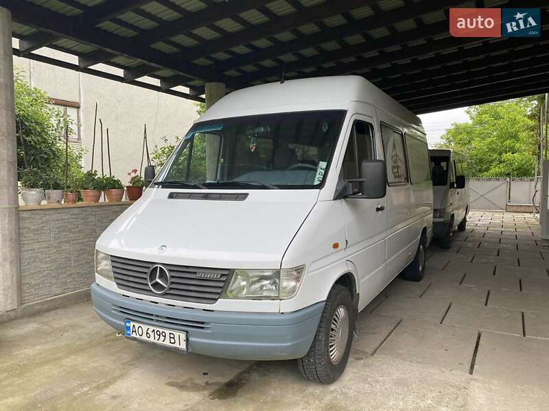 Мікроавтобус Mercedes-Benz Sprinter 1998 в Тячеві