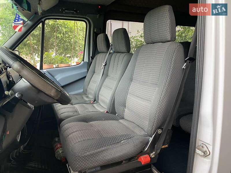 Мікроавтобус Mercedes-Benz Sprinter 1998 в Тячеві