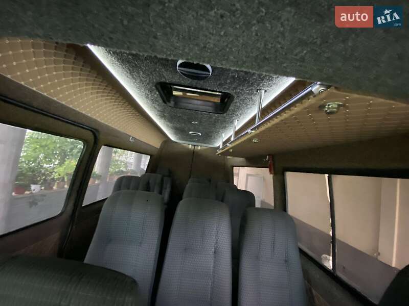 Мікроавтобус Mercedes-Benz Sprinter 1998 в Тячеві