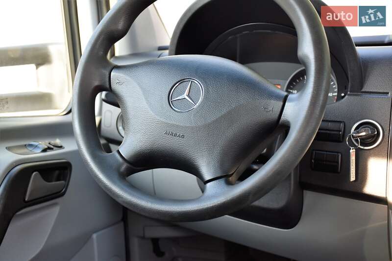 Автовоз Mercedes-Benz Sprinter 2014 в Дрогобичі