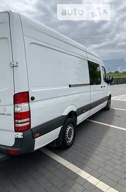 Вантажний фургон Mercedes-Benz Sprinter 2015 в Мукачевому