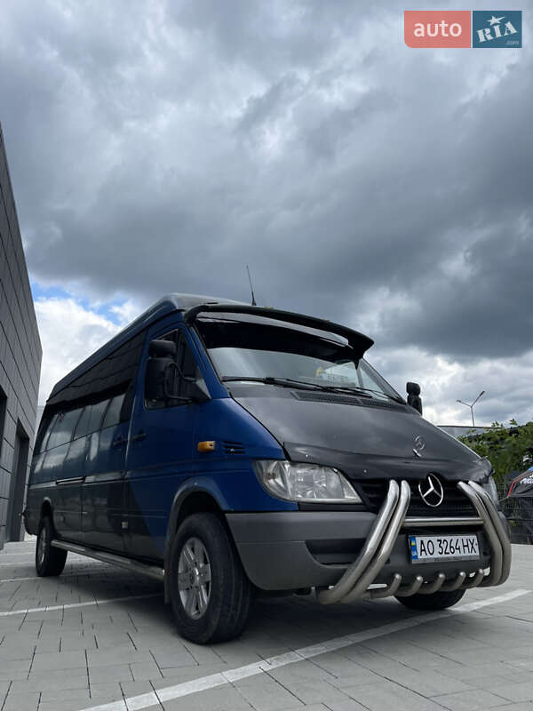 Туристический / Междугородний автобус Mercedes-Benz Sprinter 2005 в Тячеве