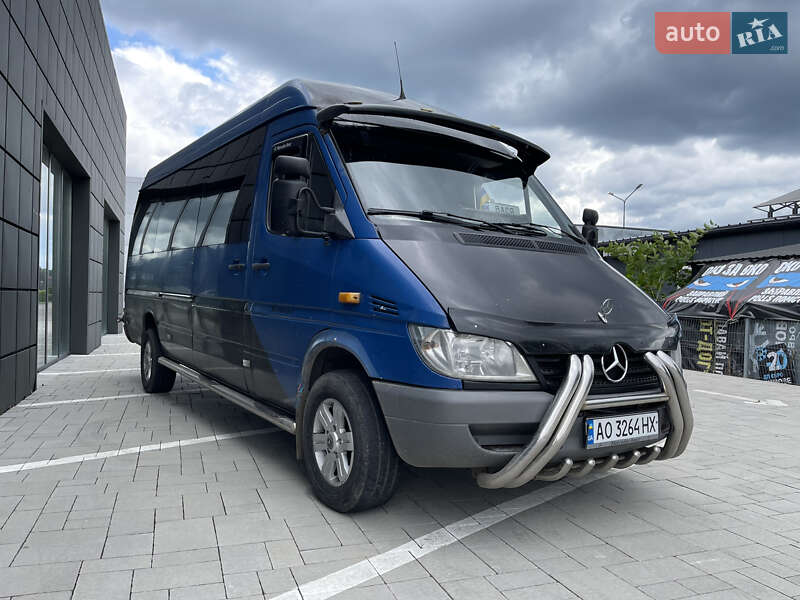 Туристический / Междугородний автобус Mercedes-Benz Sprinter 2005 в Тячеве