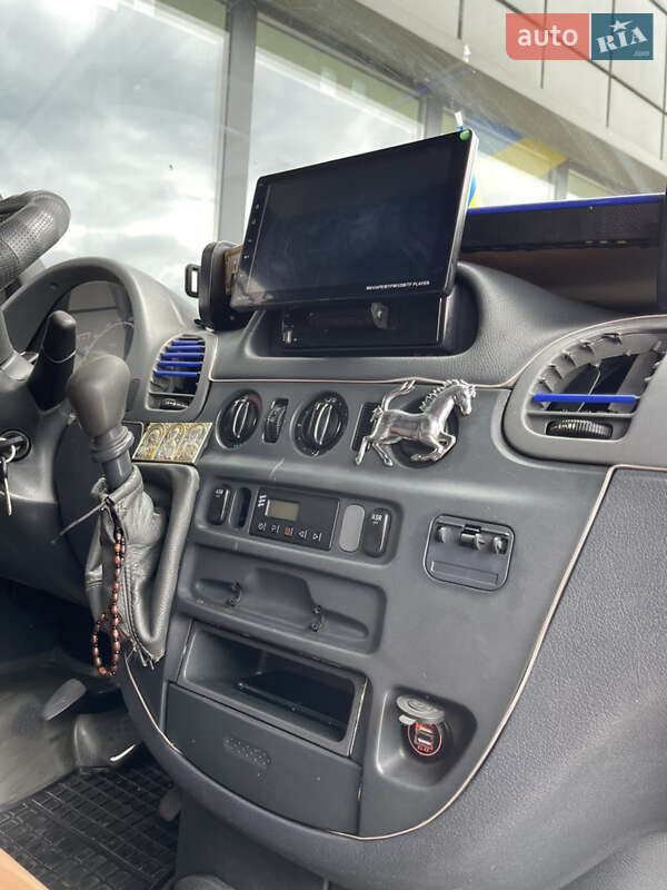 Туристический / Междугородний автобус Mercedes-Benz Sprinter 2005 в Тячеве