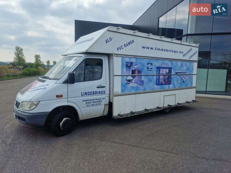 Вантажний фургон Mercedes-Benz Sprinter 2003 в Чернівцях