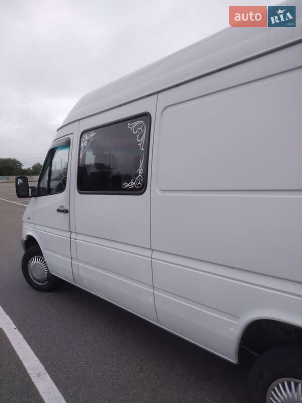 Микроавтобус Mercedes-Benz Sprinter 2003 в Киеве